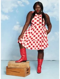 HUNIVERS Her Universe Marvel Avengers Icons Gingham Tiered Dress Plus Size -Sweaters And Cardigans Sales 16898244 av3