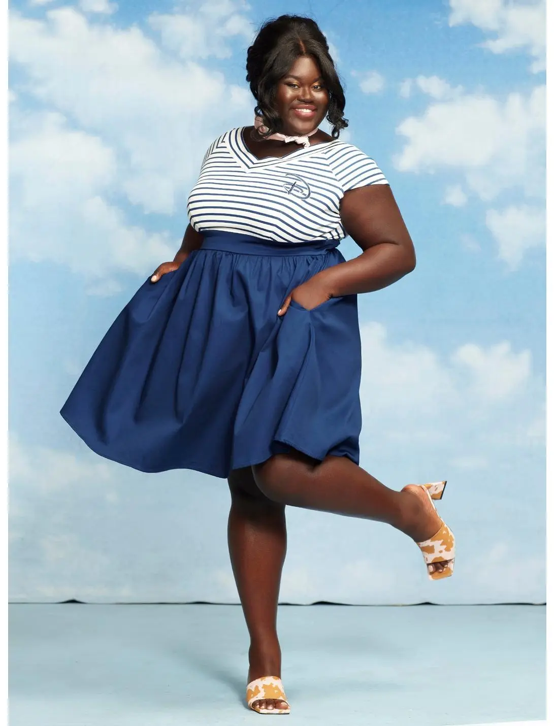 HUNIVERS Her Universe Disney Logo Retro Cap Sleeve Dress Plus Size 4 HUNIVERS Her Universe Disney Logo Retro Cap Sleeve Dress Plus Size - Image 2