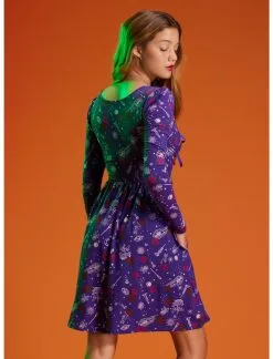 HUNIVERS Her Universe Disney Hocus Pocus Icons Lace-Up Dress -Sweaters And Cardigans Sales 18125608 av2