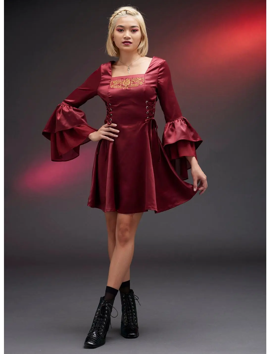 HUNIVERS House Of The Dragon Rhaenyra Targaryen Bell Sleeve Dress 4 HUNIVERS House Of The Dragon Rhaenyra Targaryen Bell Sleeve Dress - Image 2
