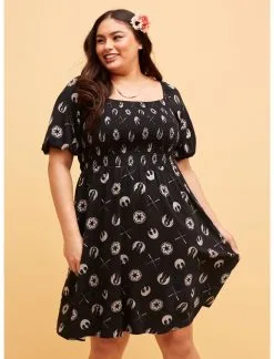HUNIVERS Her Universe Star Wars Icons Smocked Dress Plus Size