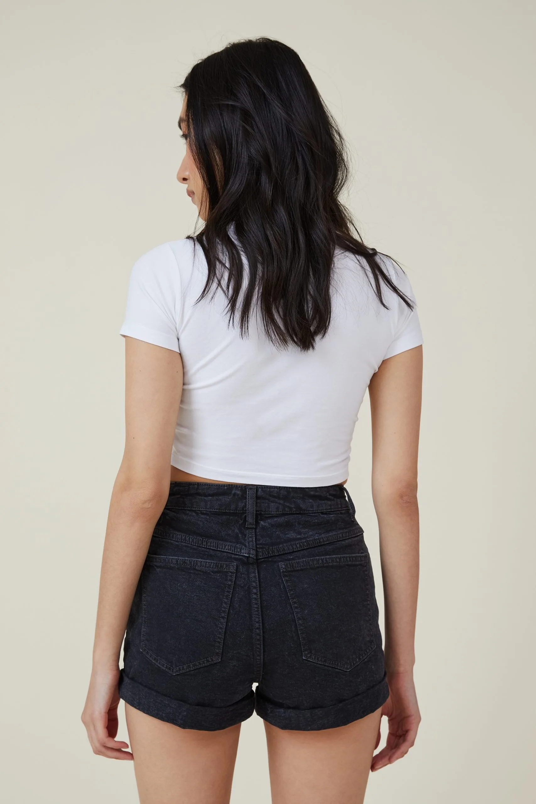 Cotton On Women High Rise Classic Stretch Denim Short 5 Cotton On Women High Rise Classic Stretch Denim Short - Image 3