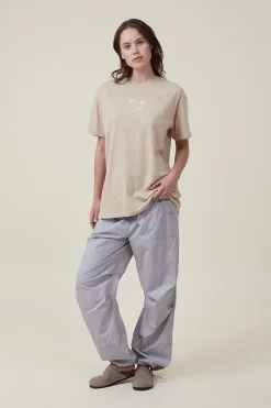 Cotton On Women The Oversized Graphic Tee -Sweaters And Cardigans Sales 2051889 301 4