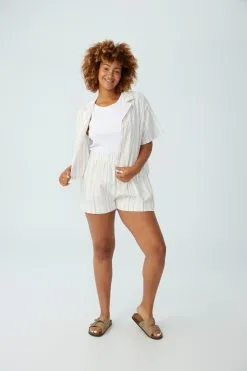 Cotton On Women Curve Sunny Short -Sweaters And Cardigans Sales 2054470 04 4