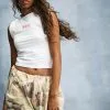 Cotton On Women 90 S Crop Graphic Tank 1 Cotton On Women 90 S Crop Graphic Tank -Sweaters And Cardigans Sales 2055972 07 2