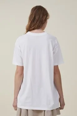 Cotton On Women Lcn Smiley Boyfriend Fit Graphic Tee 8 Cotton On Women Lcn Smiley Boyfriend Fit Graphic Tee -Sweaters And Cardigans Sales 2056335 01 3